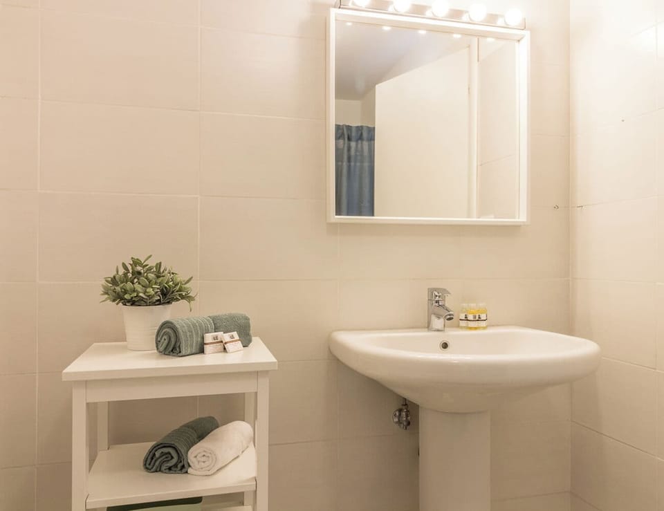 Apartment, Patio | Bathroom | Bidet