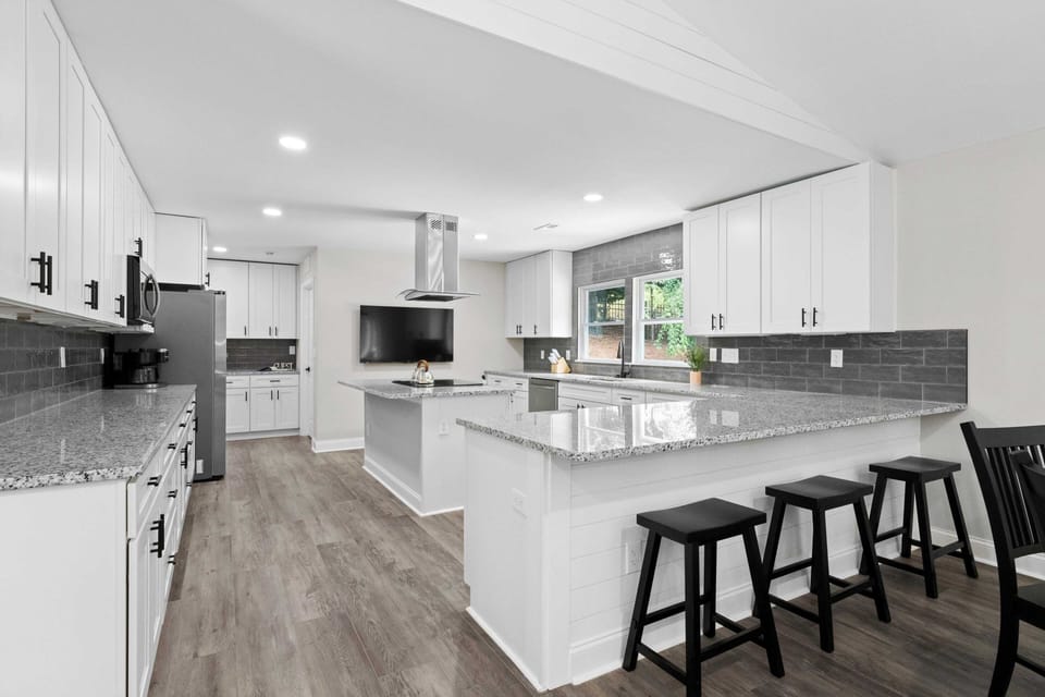 House (Multiple Bedrooms) | Interior