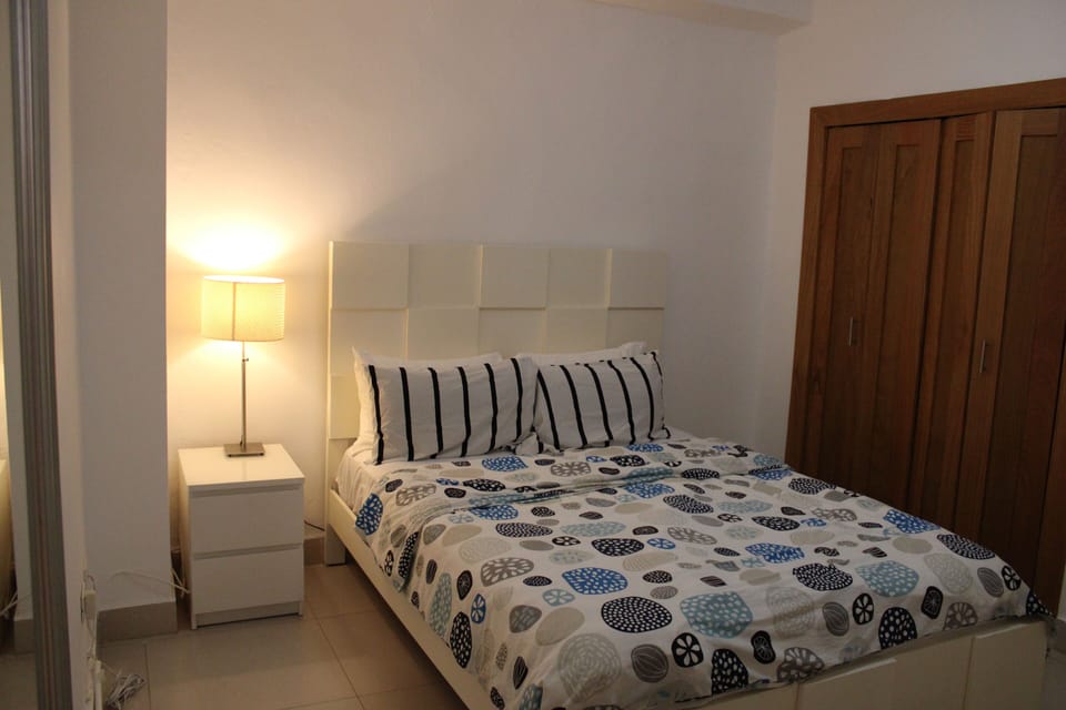 Exclusive Apartment | 2 bedrooms, in-room safe, iron/ironing board, WiFi (free)