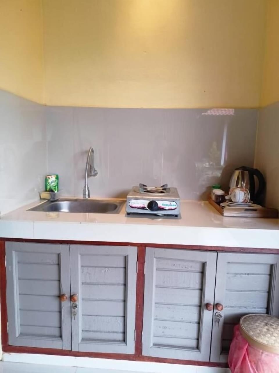 Standard Room | Private kitchen | Mini-fridge, stovetop, dishwasher, electric kettle