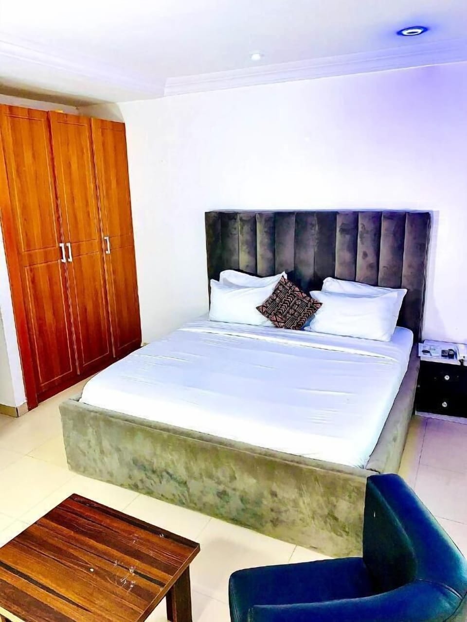 Executive Room | Free WiFi