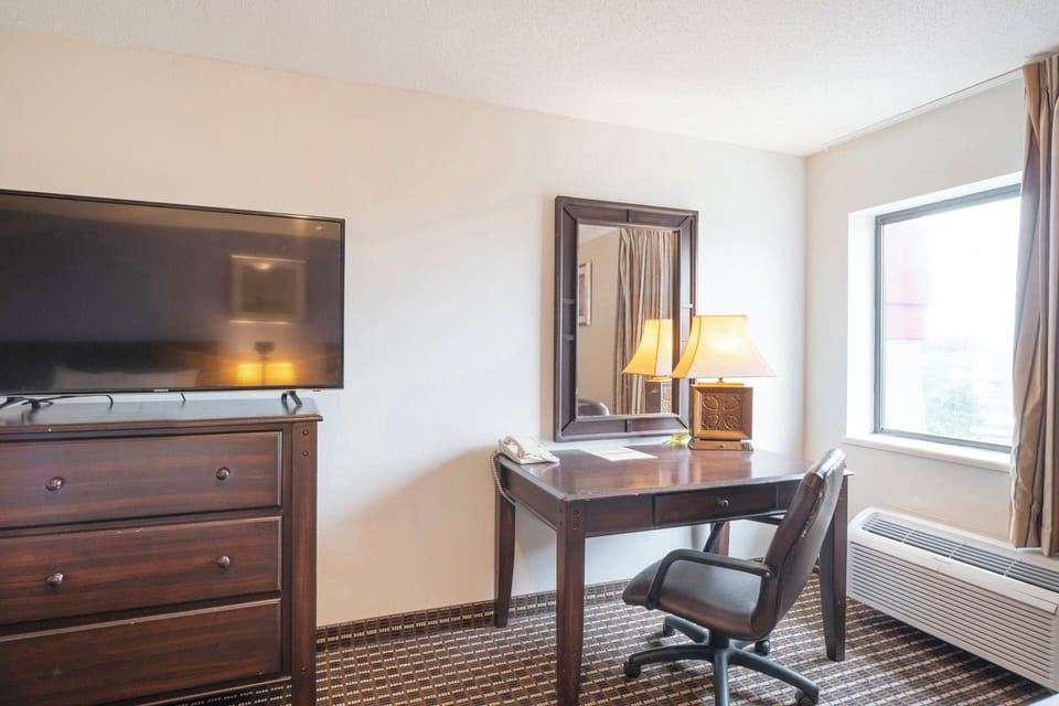 Desk, iron/ironing board, free WiFi, bed sheets
