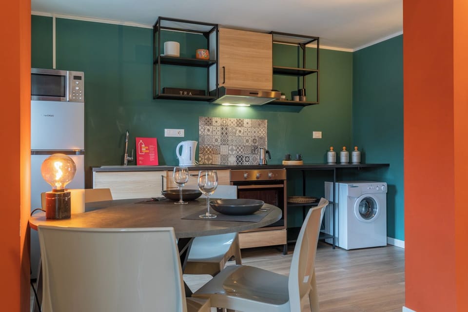 Apartment | Living area | 35-inch TV with digital channels