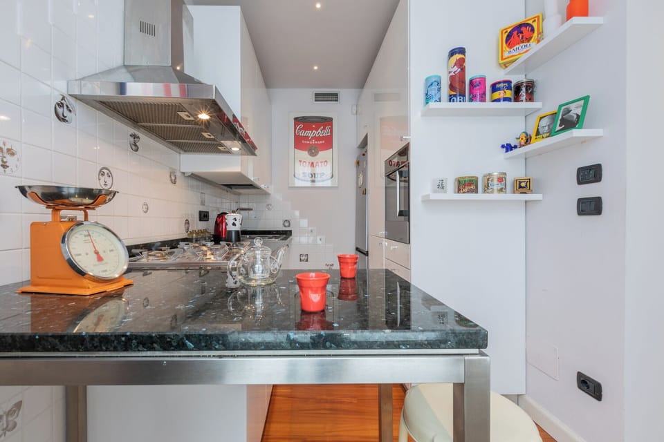 Apartment, Balcony | Private kitchen | Electric kettle