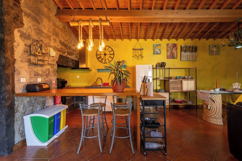 Standard Apartment | Private kitchen | Stovetop, toaster, highchair, blender