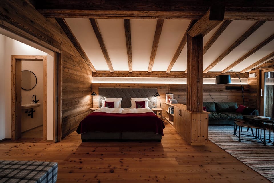 Suite (Kampenwand) | Premium bedding, minibar (free items), in-room safe, desk