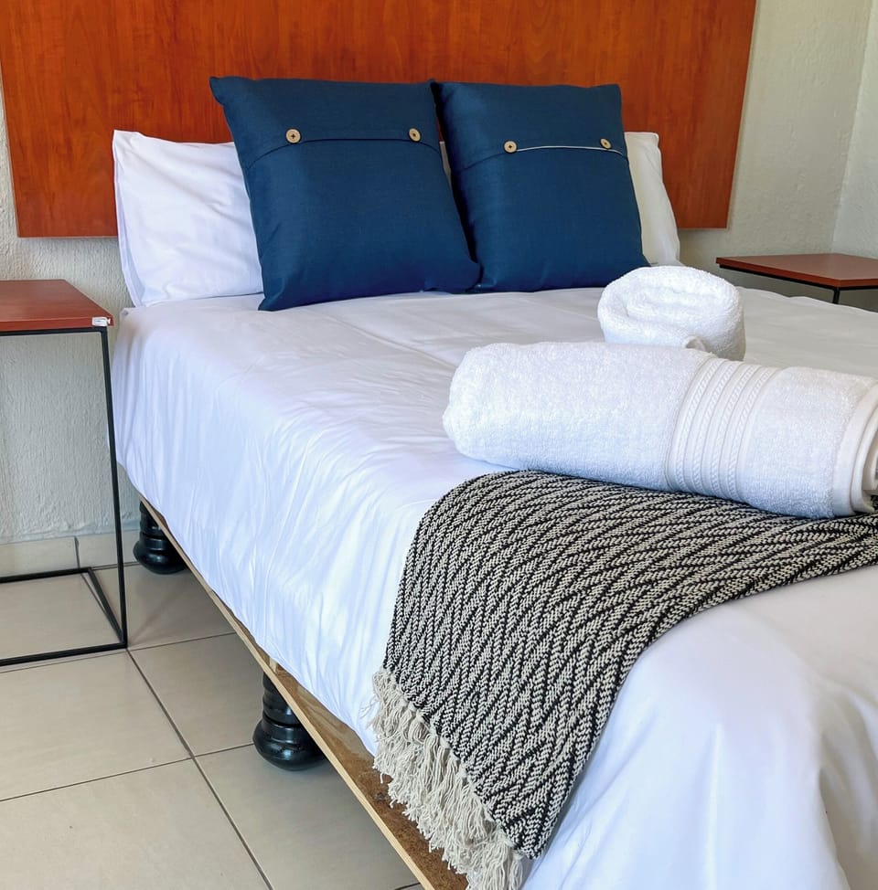 Deluxe Double Room | Desk, WiFi (free)
