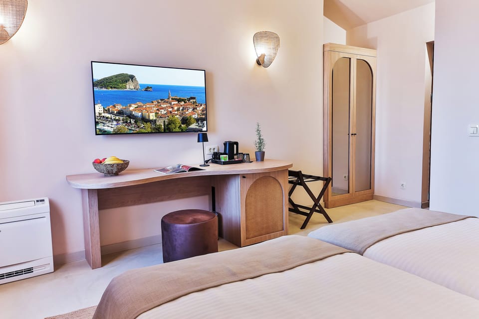 Basic Double or Twin Room, Hill View | Desk, laptop workspace, free WiFi