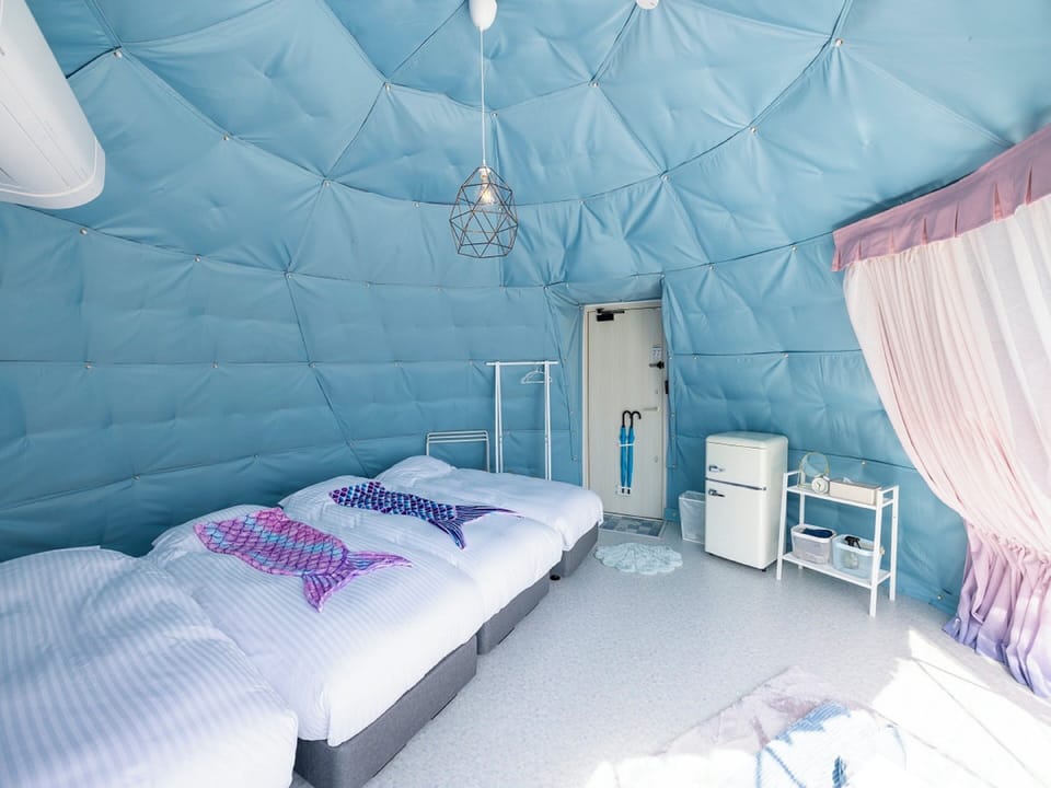 Dome Tent with Beach gate (4 Single-Beds), Non-smoking | Minibar (free items), bed sheets