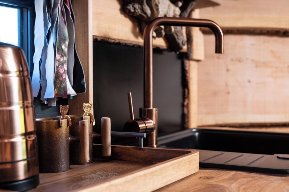 Luxury Cabin, 1 Bedroom (The Wee Bears Den) | Private kitchenette | Electric kettle