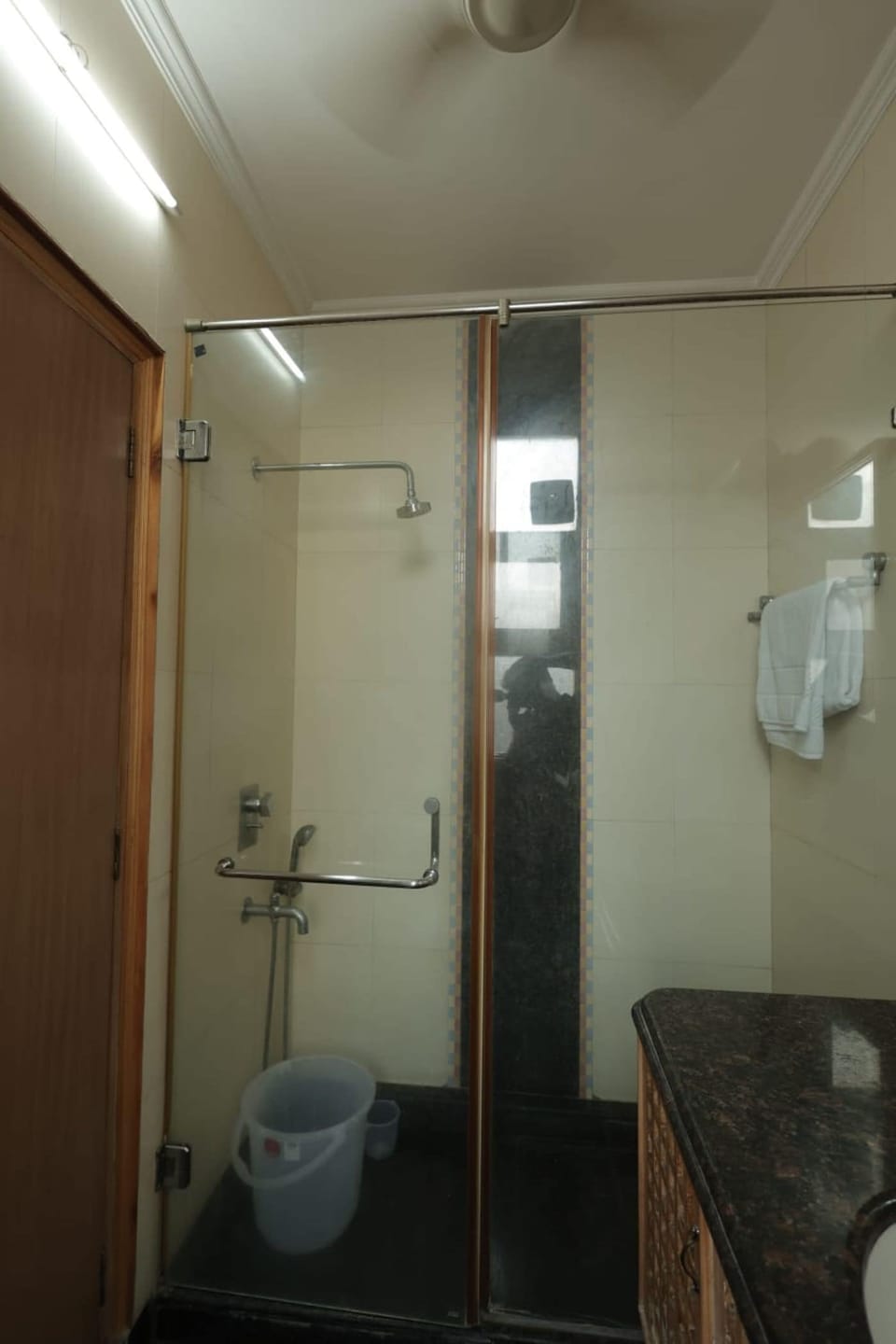 Room, 1 Bedroom, Smoking | Bathroom