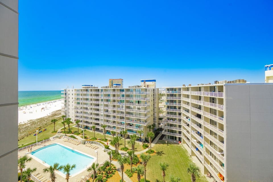 Condo, 2 Bedrooms | Exterior