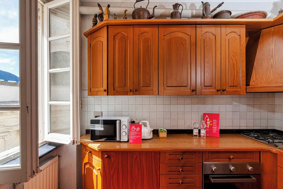 Apartment | Private kitchen | Coffee/tea maker, electric kettle