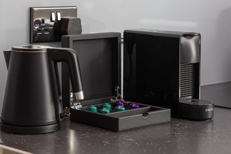In-room safe, desk, laptop workspace, soundproofing