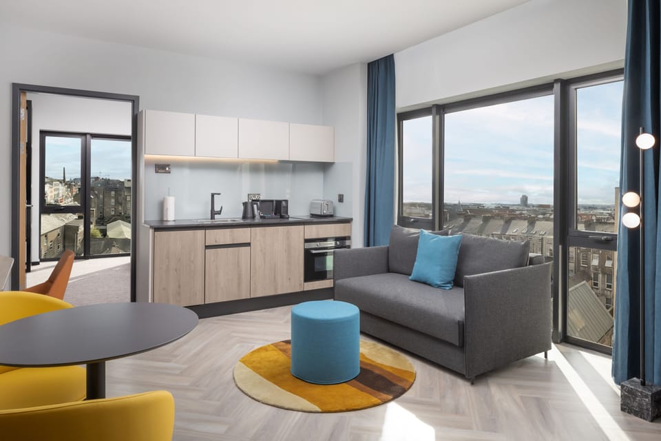 Studio, 1 Bedroom | In-room safe, desk, laptop workspace, soundproofing
