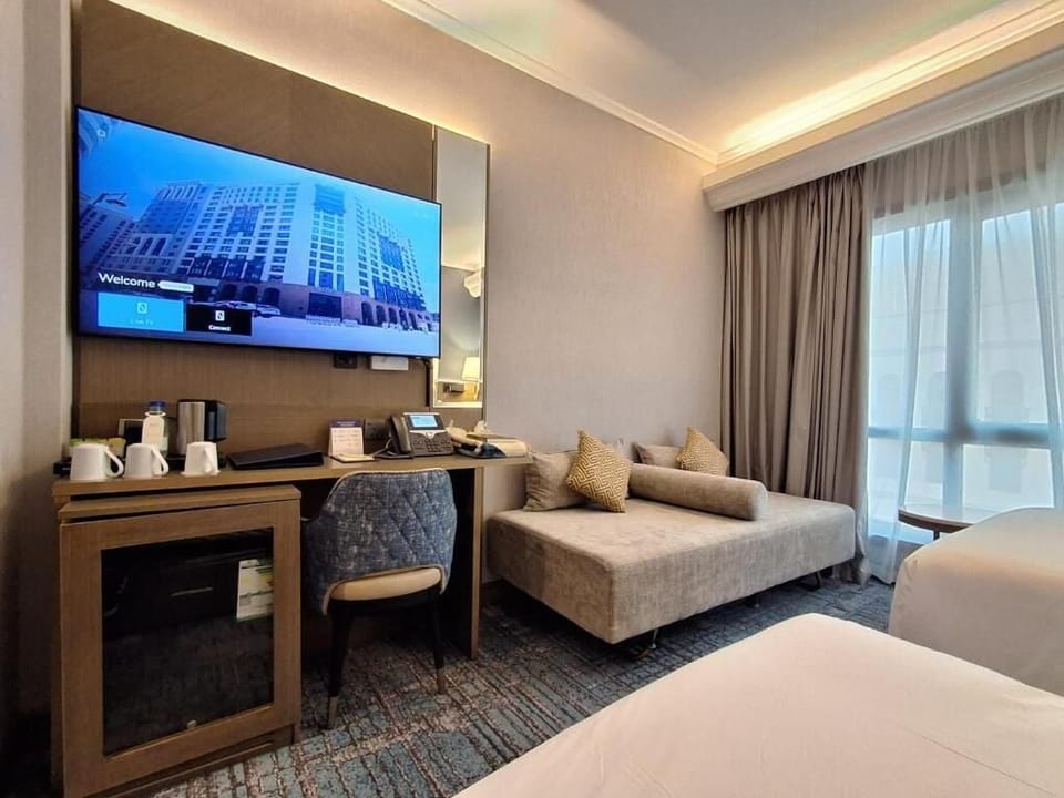 Standard Twin Room with Sofa | Blackout drapes, soundproofing, iron/ironing board, WiFi (free)