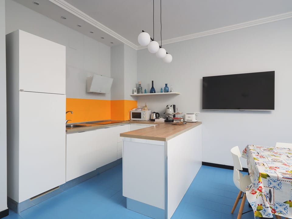 Panoramic Townhome, Sea View | Private kitchen