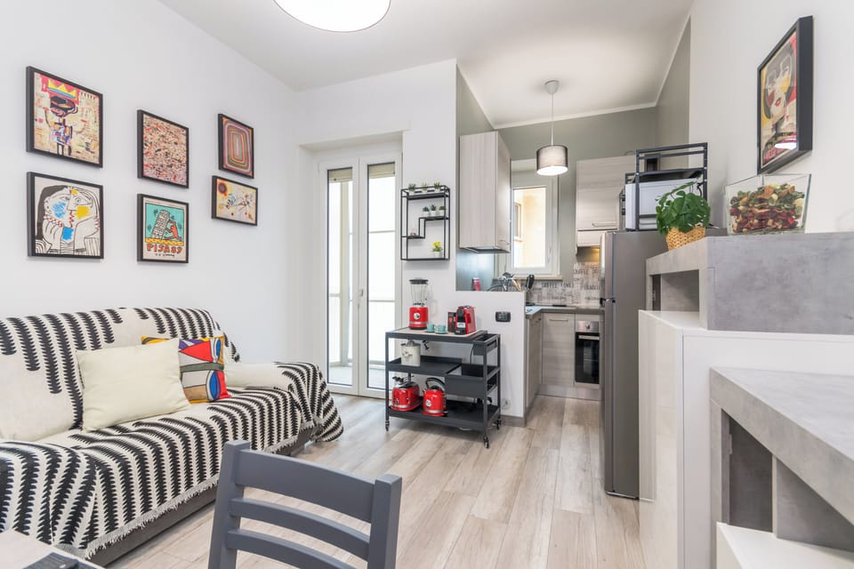 Apartment, Balcony | Living area | 35-inch TV with digital channels