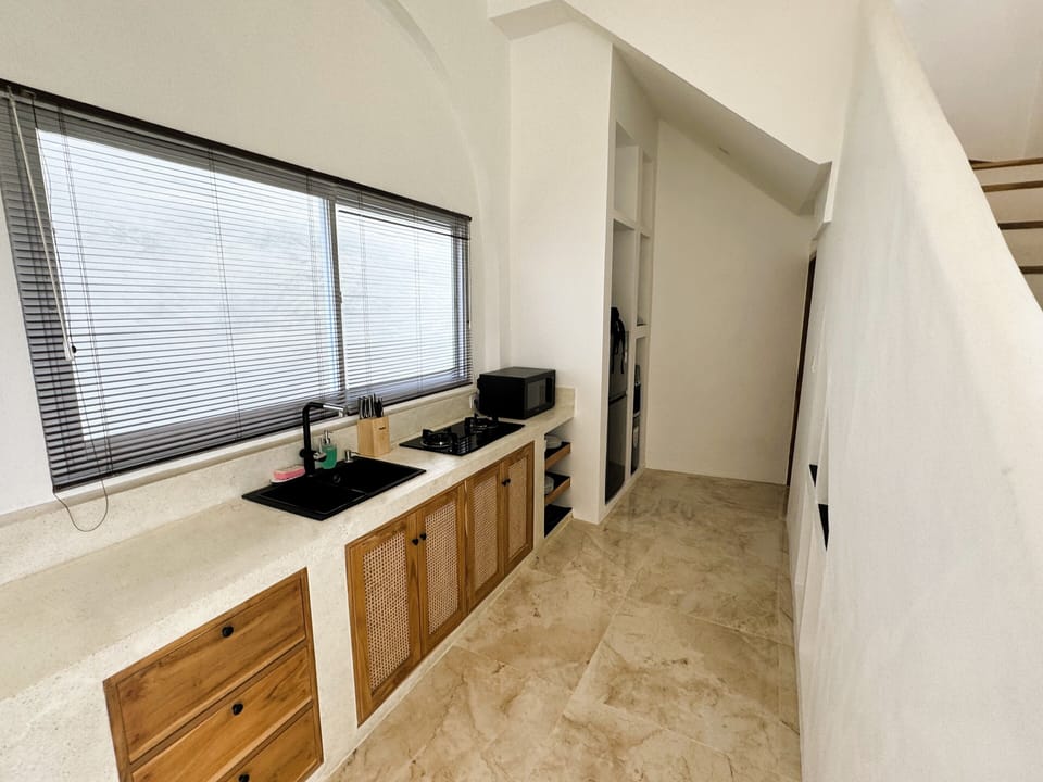 Luxury Villa, Lanai, Ocean View | Private kitchen