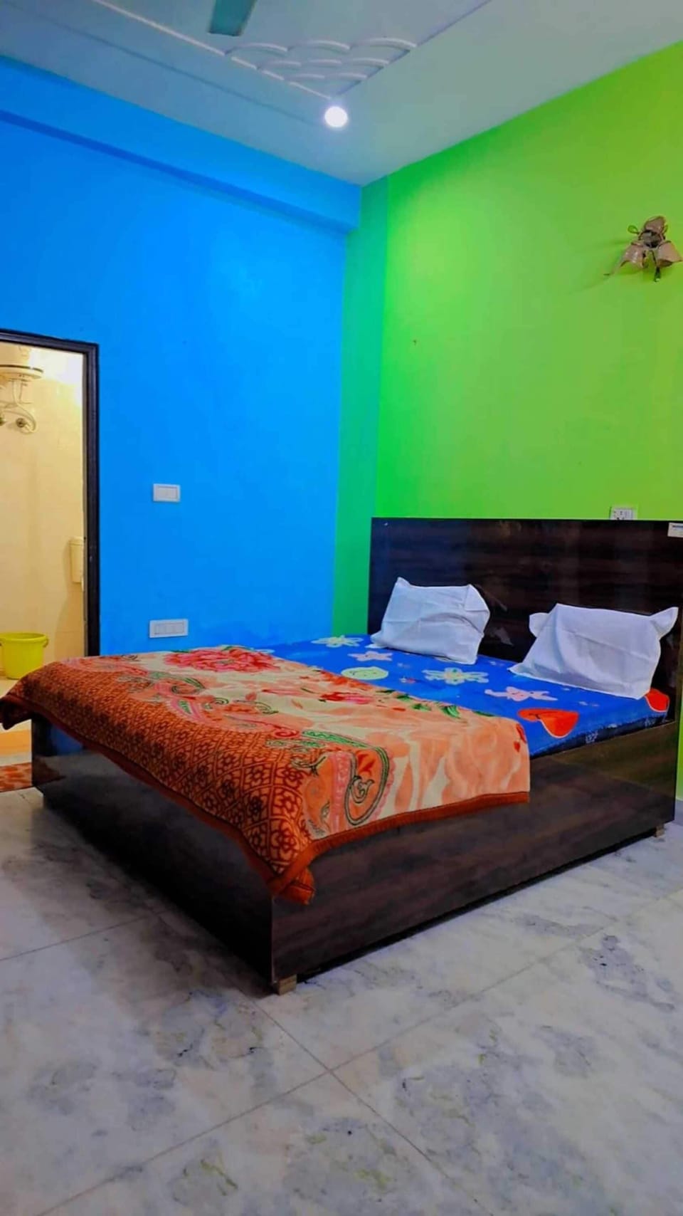 In-room safe, desk, laptop workspace, free WiFi