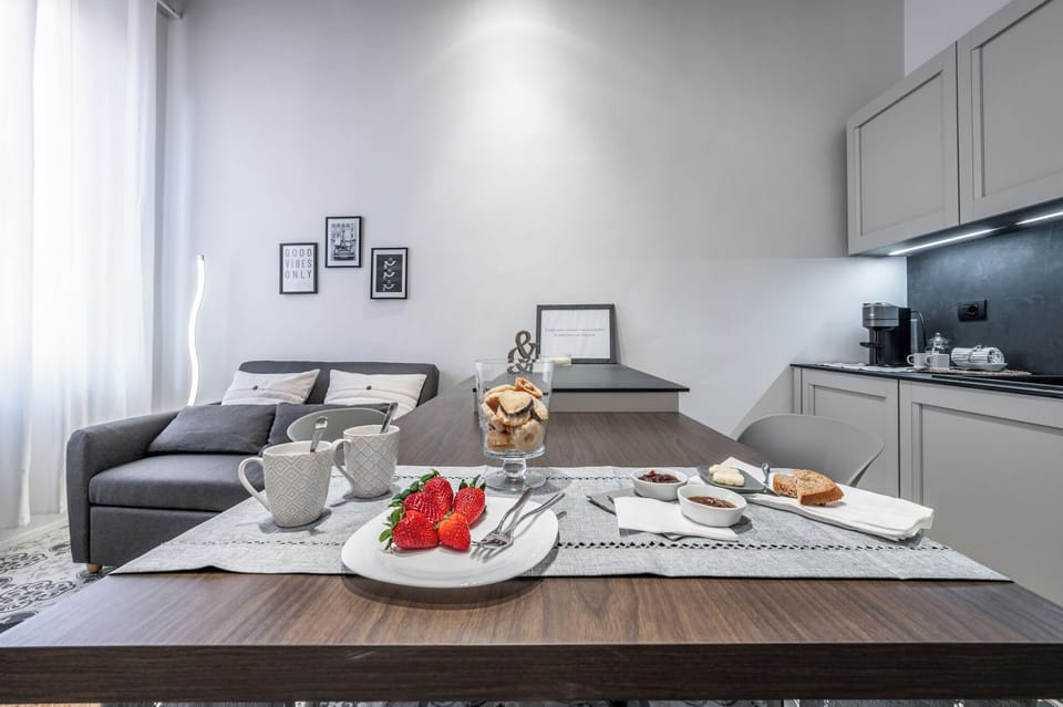Deluxe Apartment | Living area