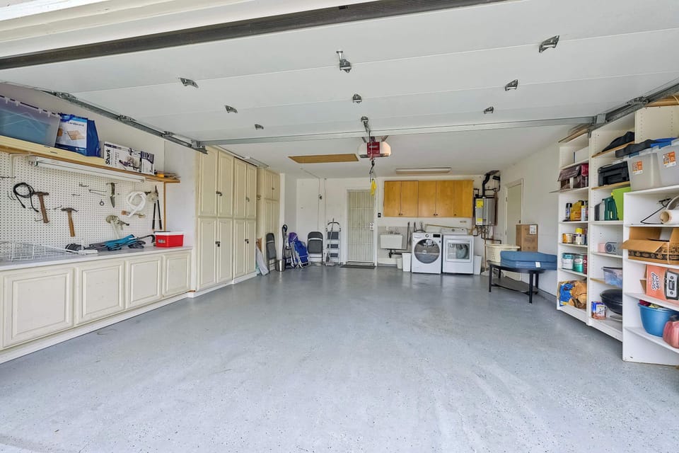 House, Multiple Beds, Patio, Garden View (Carlsbad Charm) | Interior