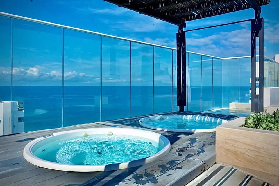 Outdoor spa tub