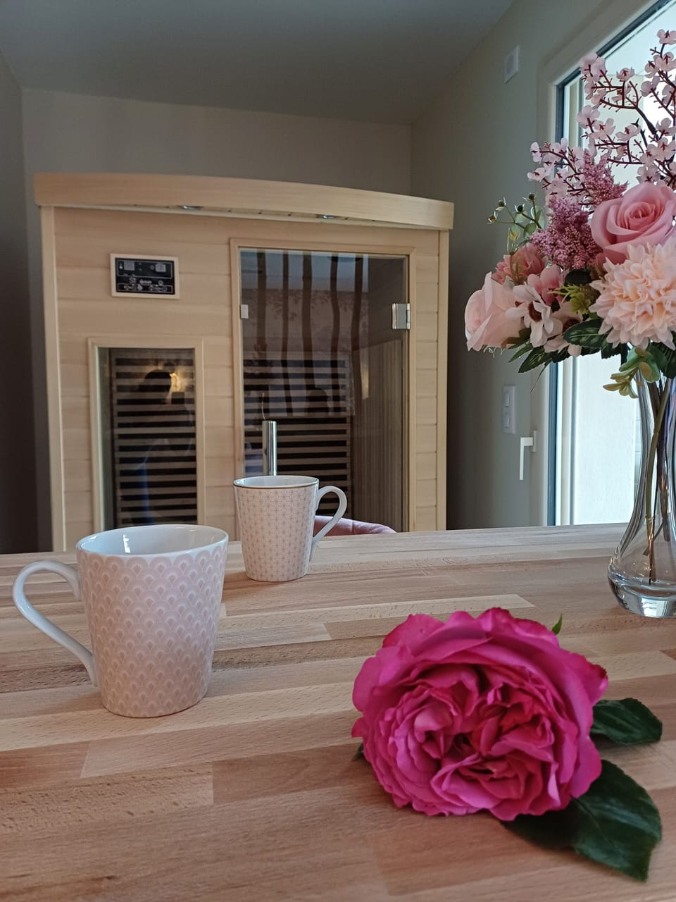 Luxury Suite, 1 King Bed, Hot Tub, Valley View | Egyptian cotton sheets, premium bedding, Select Comfort beds
