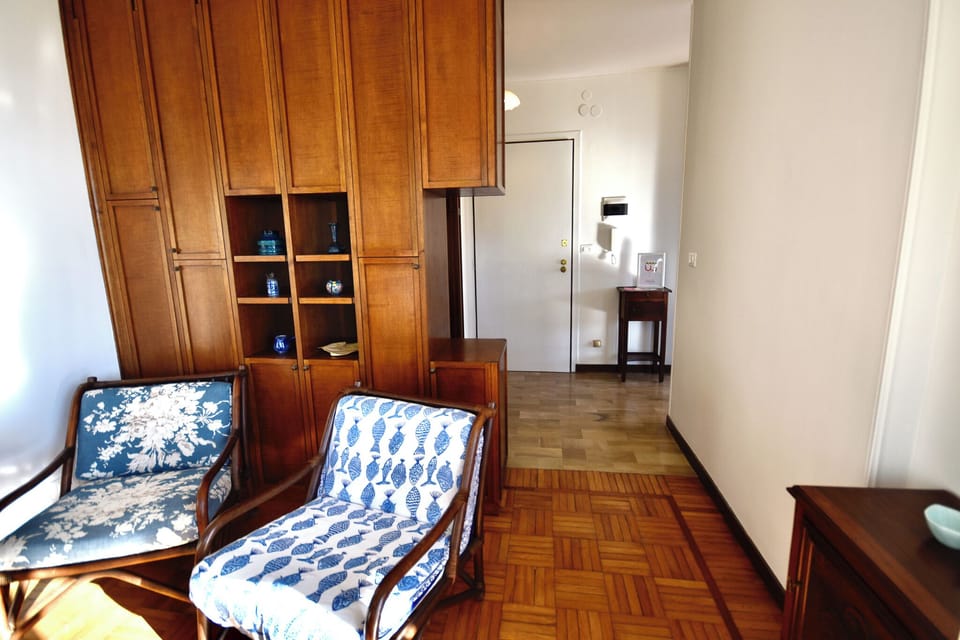Apartment, Partial Sea View | Living room | 35-cm TV with digital channels