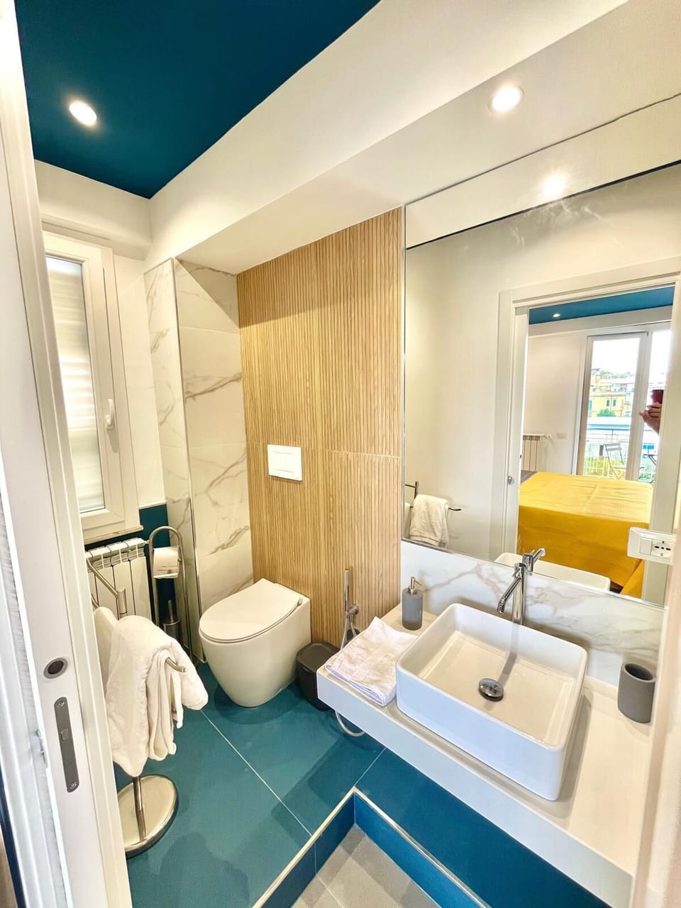 Elite Room, Sea View | Bathroom | Shower, hair dryer, towels, soap