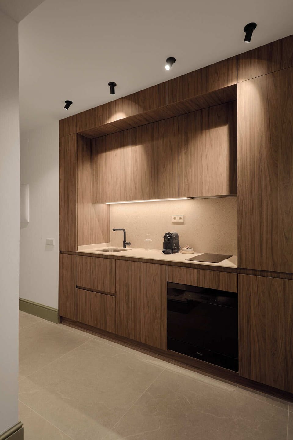 Comfort Apartment, 1 Bedroom | Private kitchen | Full-size fridge, stovetop, dishwasher, cookware/dishes/utensils