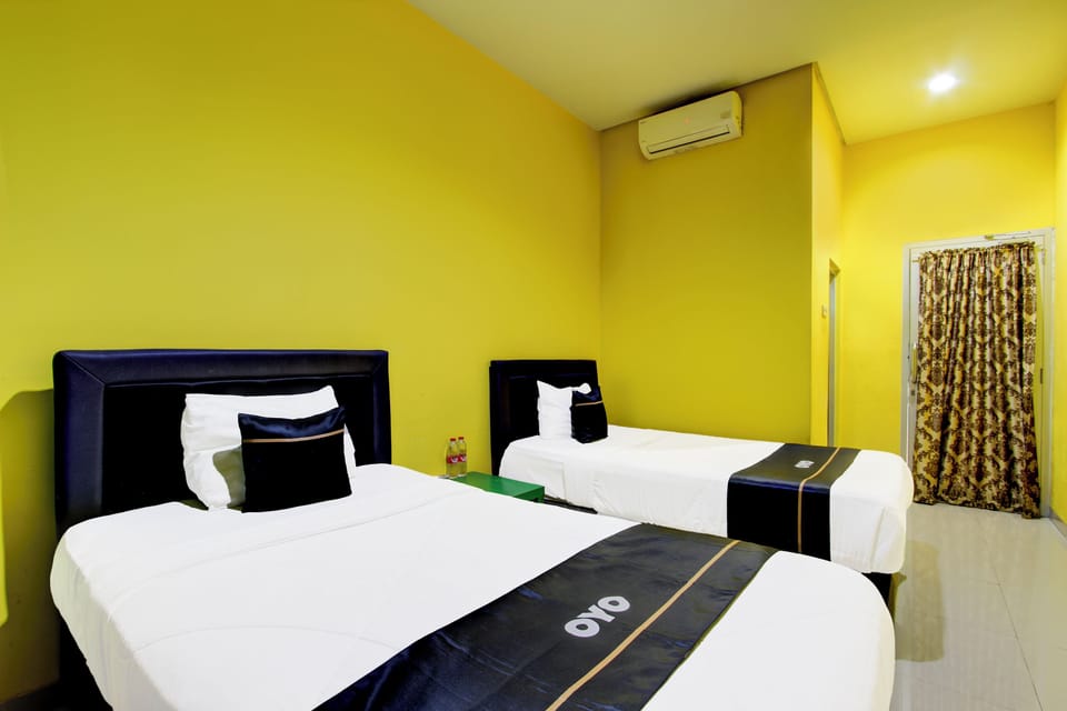 Deluxe Twin Room | Free WiFi, bed sheets