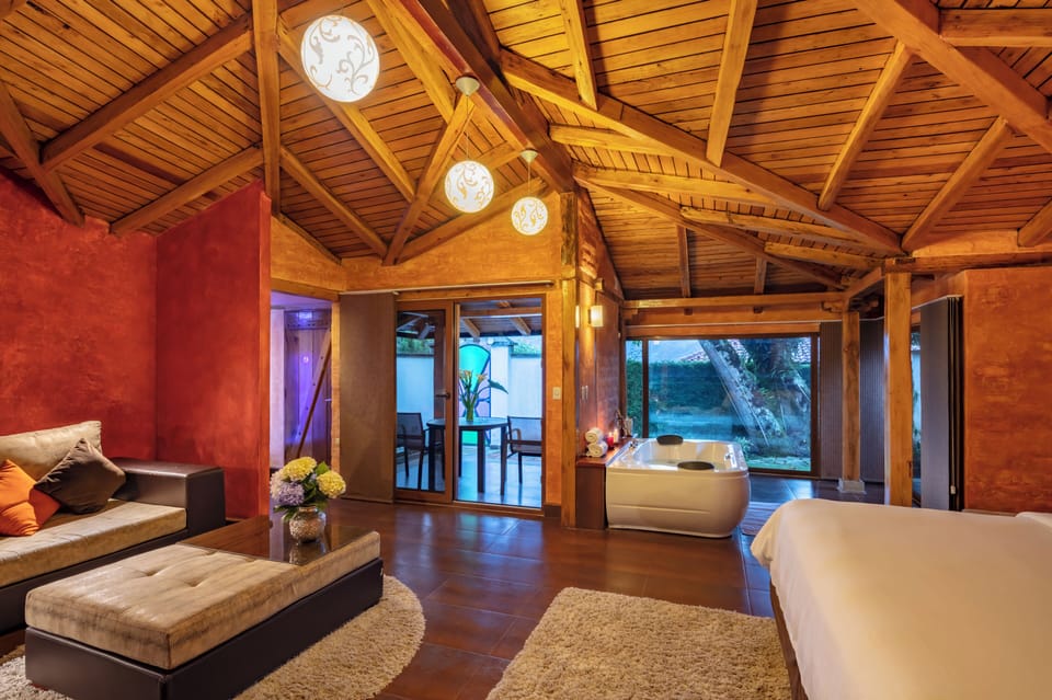 Studio Suite, Hot Tub | View from room