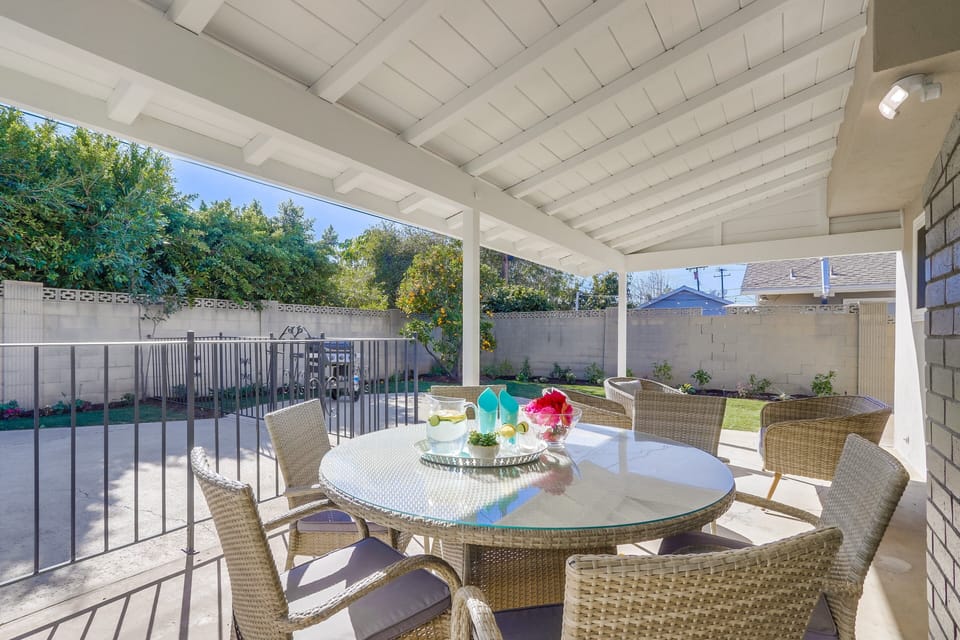 House, Multiple Beds, Pool Access, Pool View (Destination #44) | Outdoor dining