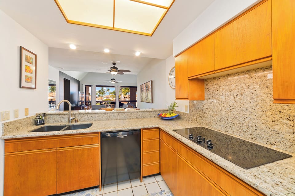 Condo, Garden View | Private kitchen | Espresso maker, coffee/tea maker, electric kettle, toaster