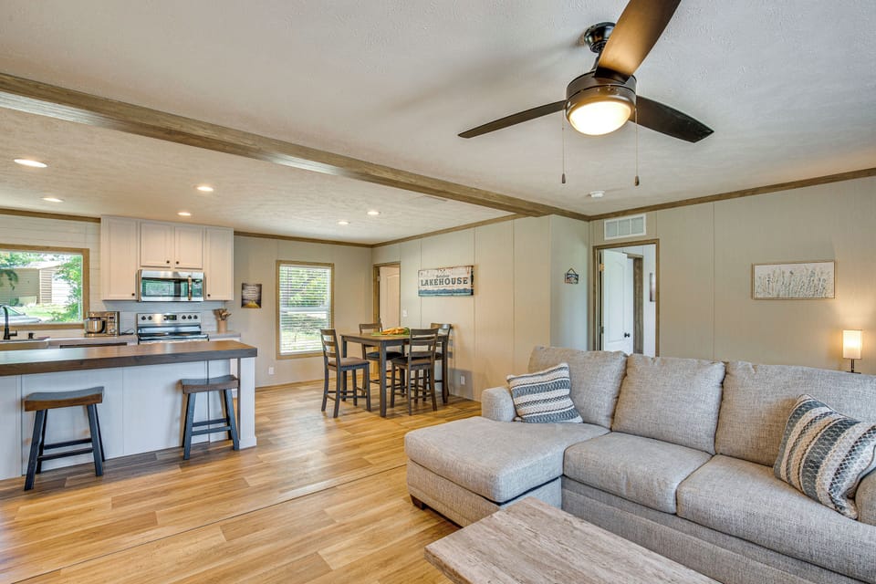 House (3 Bedrooms) | Interior