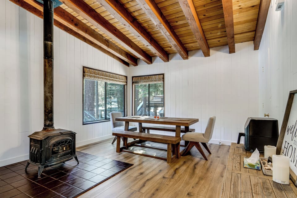 House (3 Bedrooms) | Interior