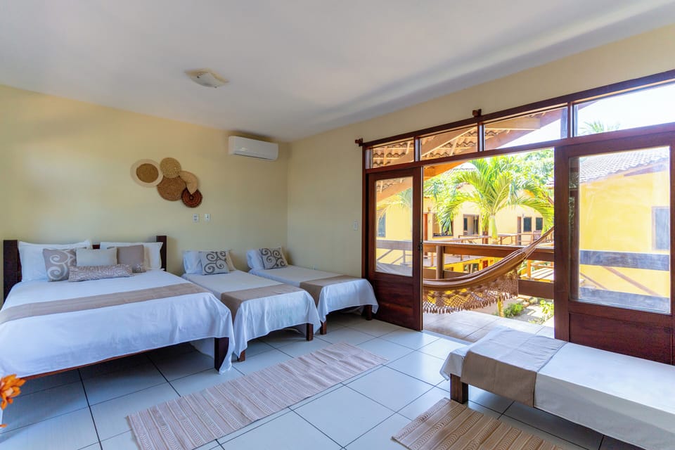 Quadruple Room | WiFi (free), bed sheets
