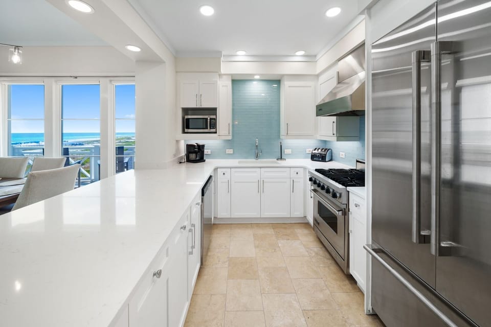 Townhome, 3 Bedrooms | Private kitchen | Coffee/tea maker, fridge, oven, toaster