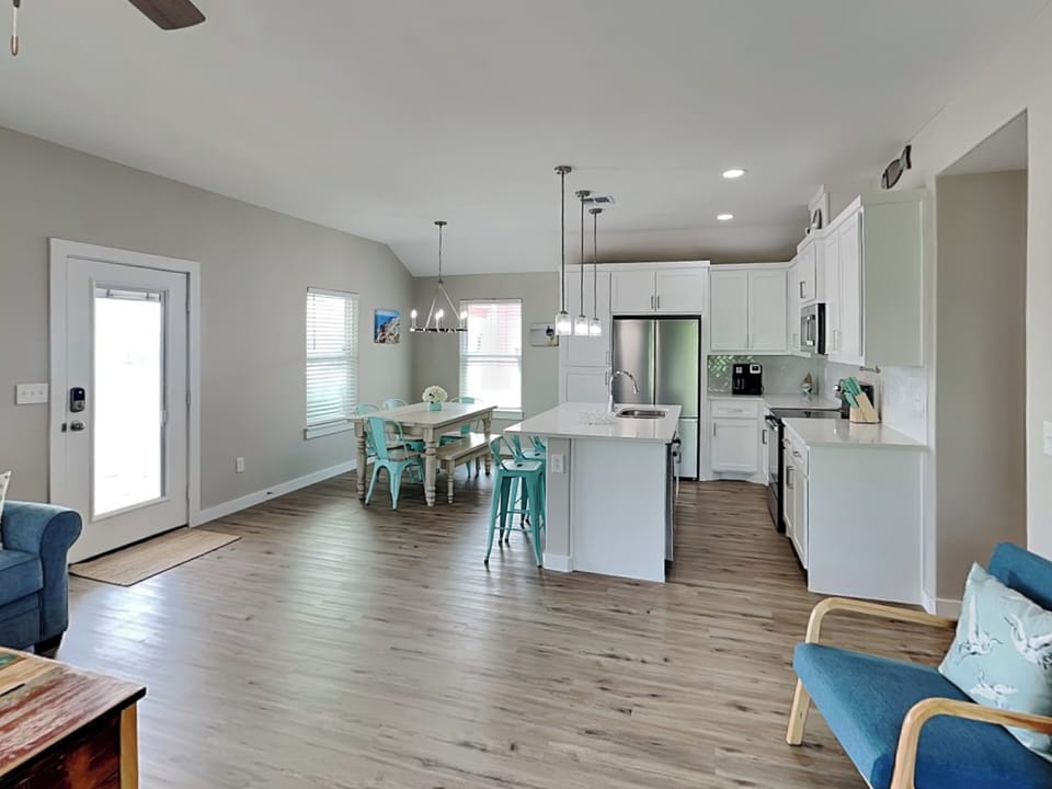 House (4 Bedrooms) | Miscellaneous