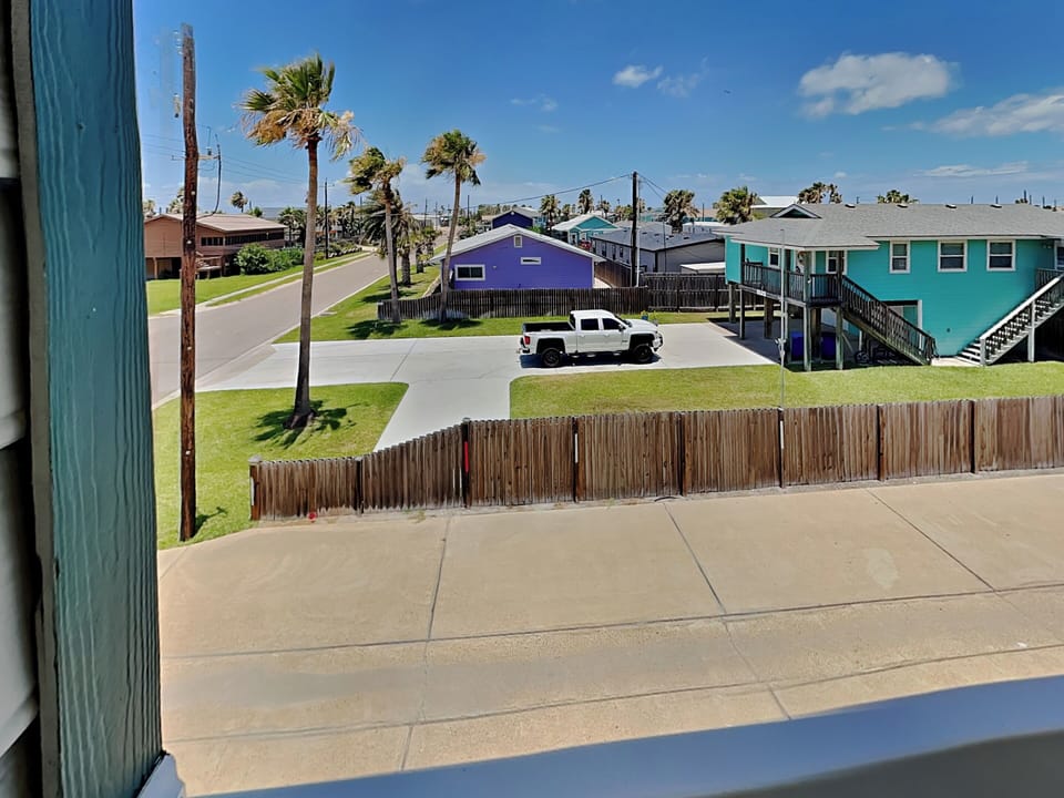 Studio (2 Bedrooms) | Miscellaneous