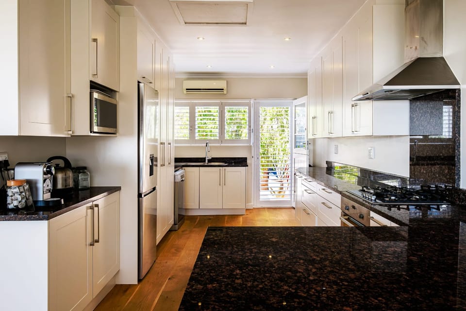 House | 4 bedrooms, Internet