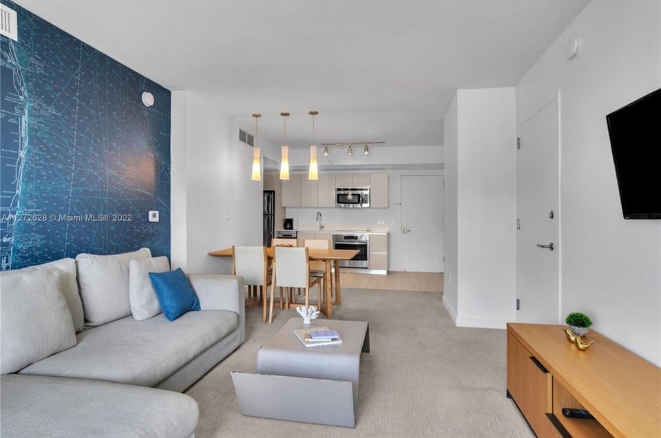 House | 2 bedrooms, desk, high-speed internet