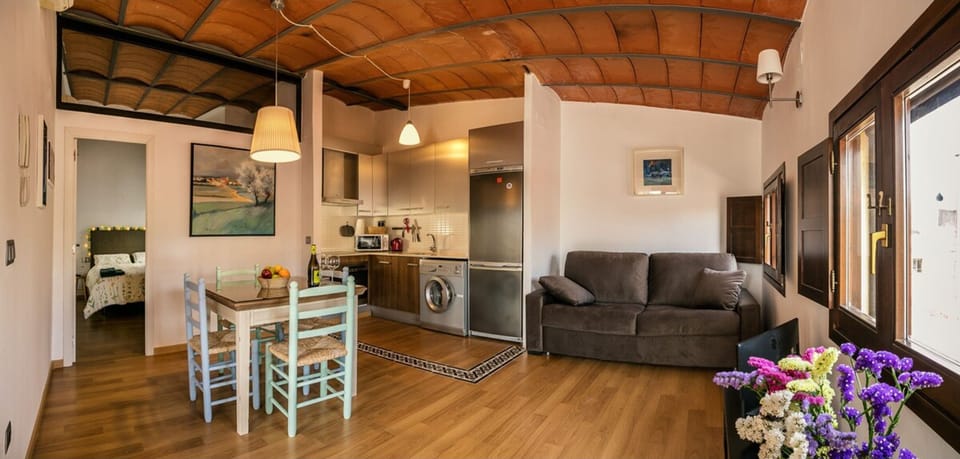 House | 1 bedroom, iron/ironing board