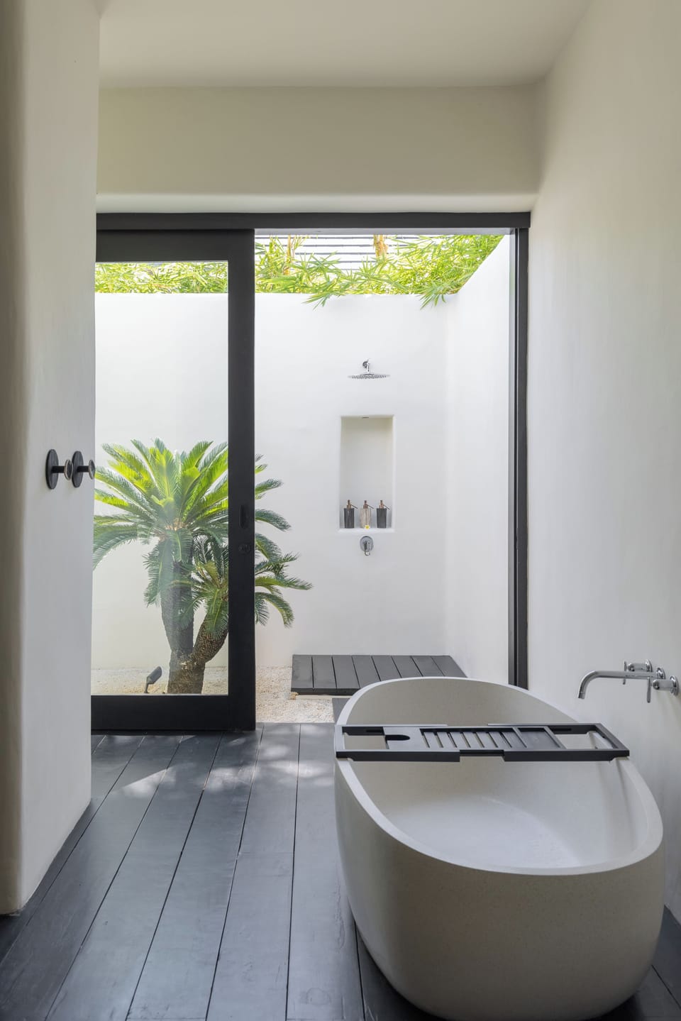 Junior Suite, Sea View | Bathroom | Eco-friendly toiletries, hair dryer, bathrobes, slippers