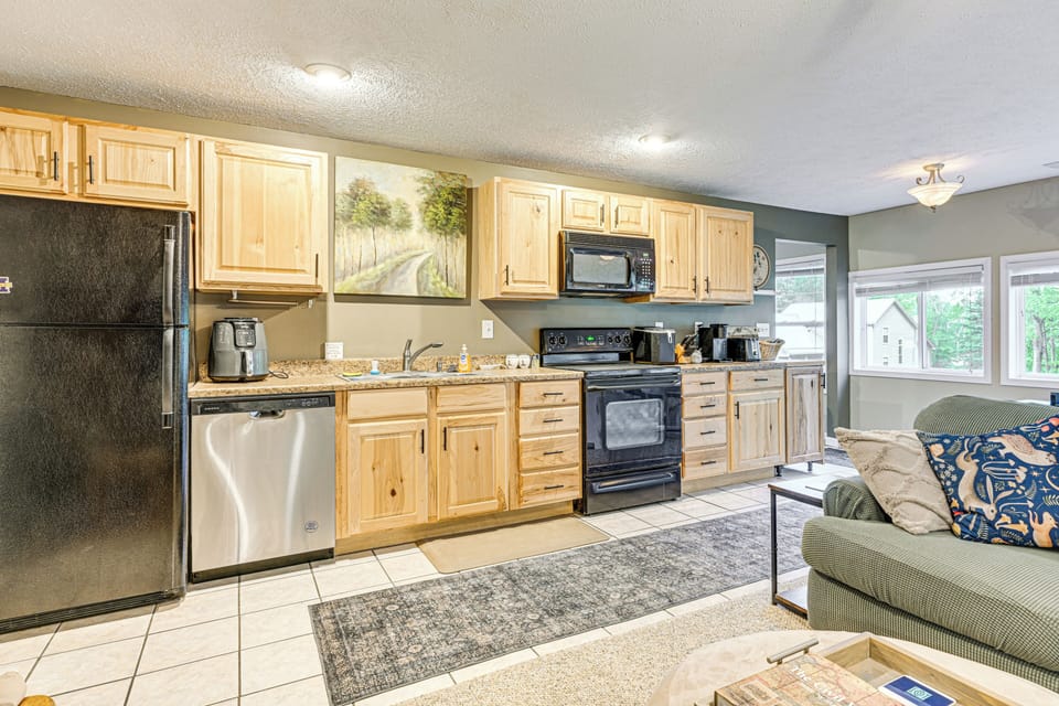 House (3 Bedrooms) | Interior