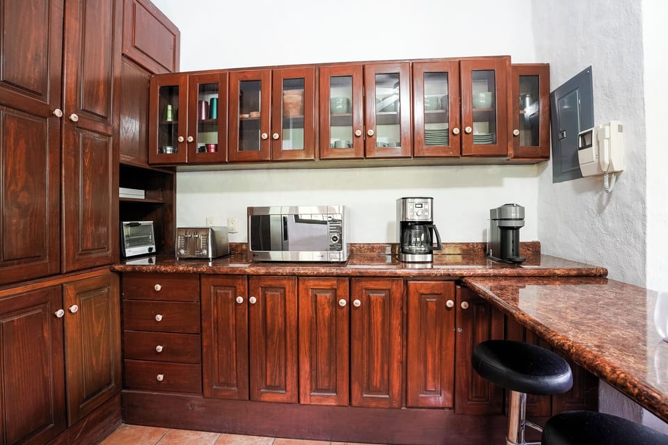 Family House, 4 Bedrooms, Private Pool, Pool View | Private kitchen | Coffee/tea maker, dining table