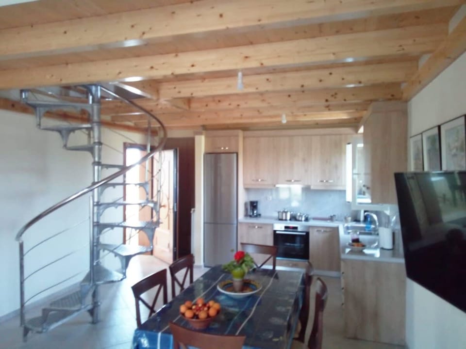 House | 5 bedrooms, Internet