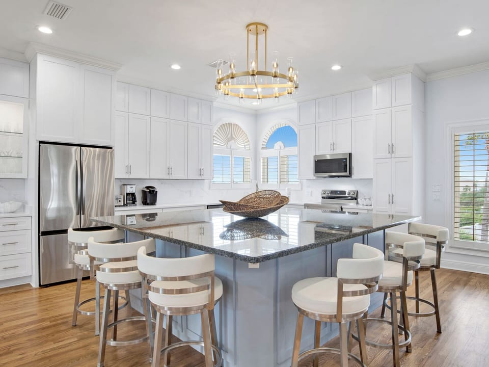 House, Multiple Beds, Patio, Ocean View | Private kitchen | Fridge, microwave, oven, stovetop