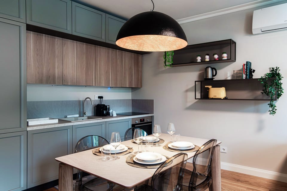 Apartment | Private kitchen | Full-size fridge, microwave, oven, stovetop